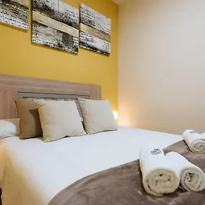 Apartamento Cozy And Well Located In The Center Of, Sevilla