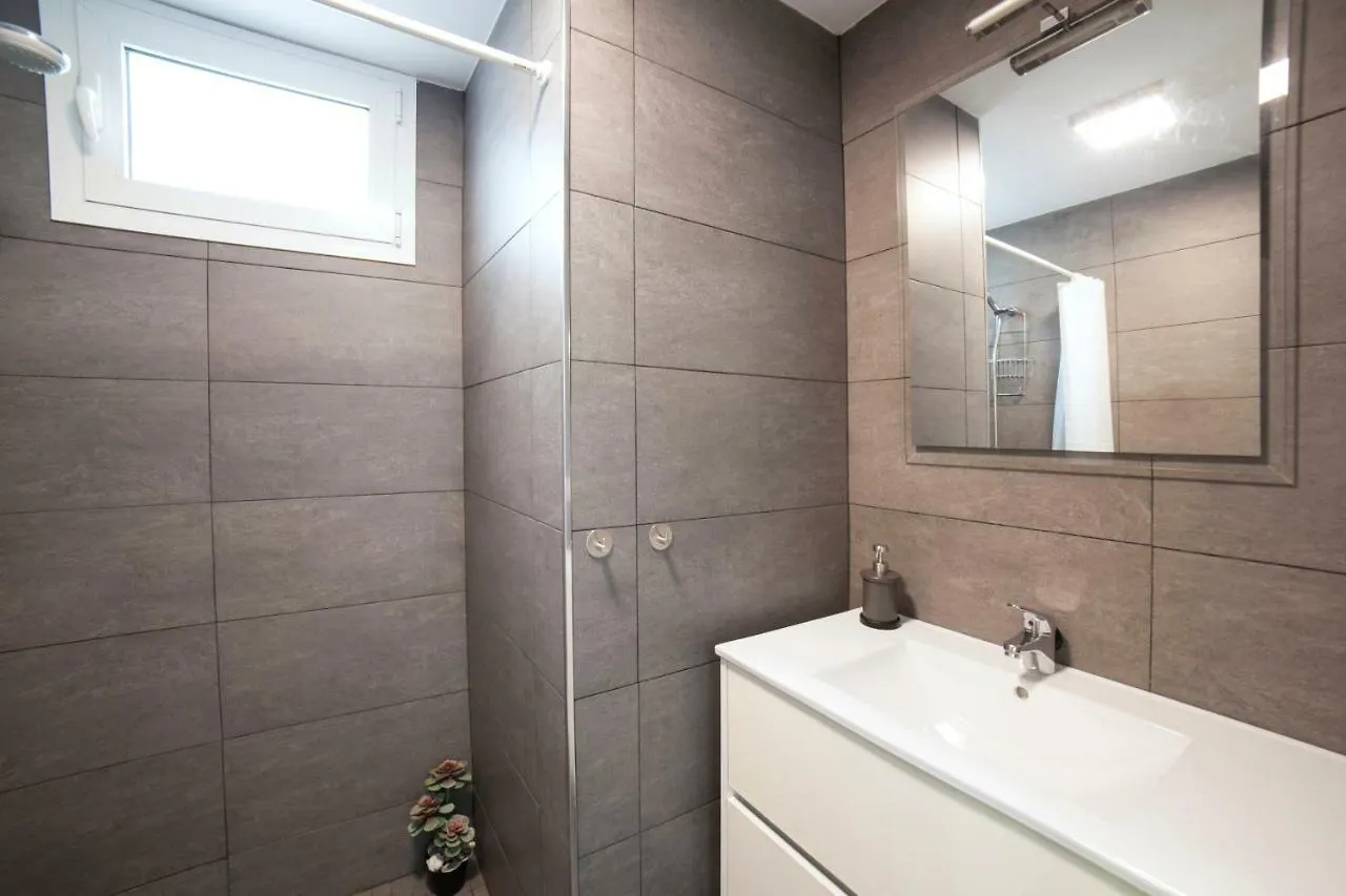 Alohamundi Alameda Apartment Seville 0*,